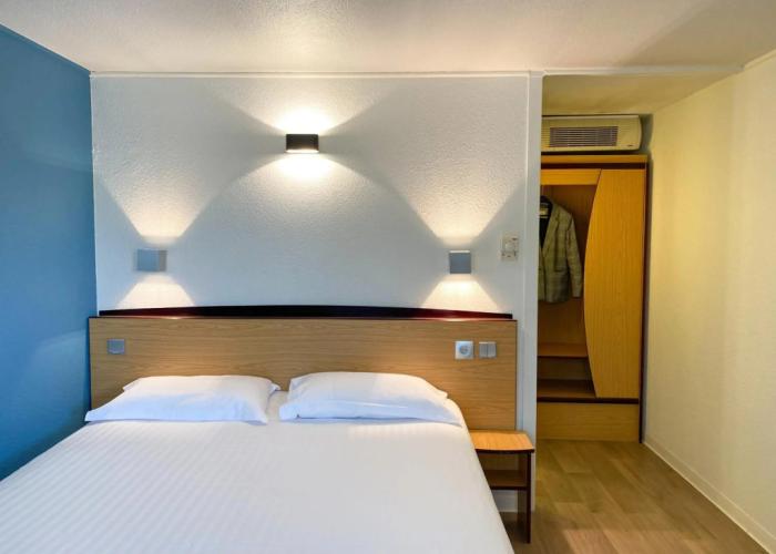 Hotel Kyriad Direct Roanne