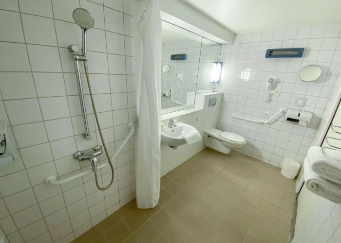 Hotel Kyriad Direct Roanne