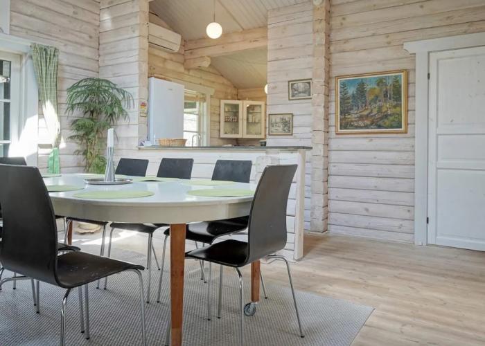 6 Person Holiday Home in Ronne