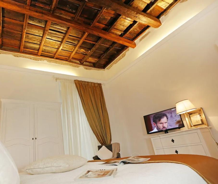 фото Madonna de’ Monti Suites