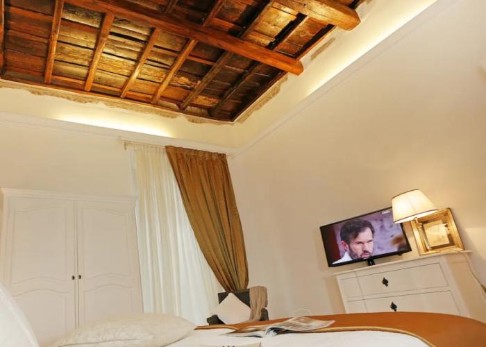 Madonna de’ Monti Suites