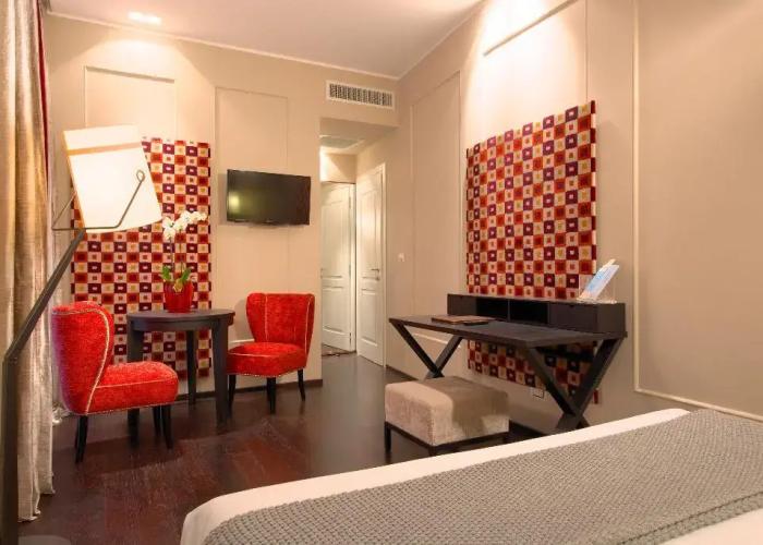 Stendhal Luxury Suites
