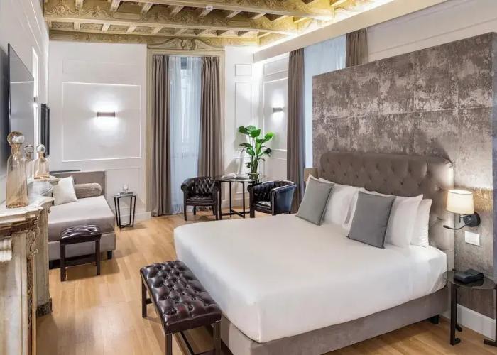 Condotti Apartment