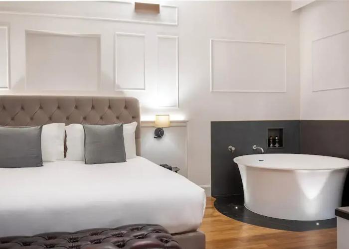 Condotti Apartment