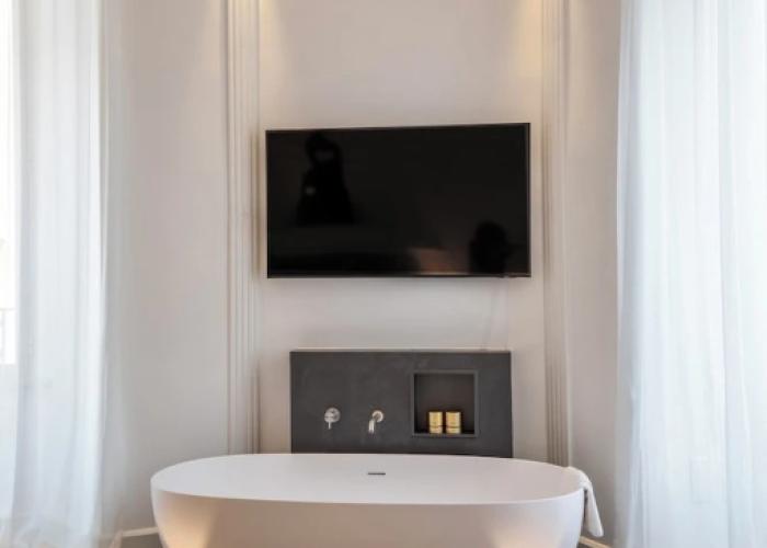 Condotti Apartment