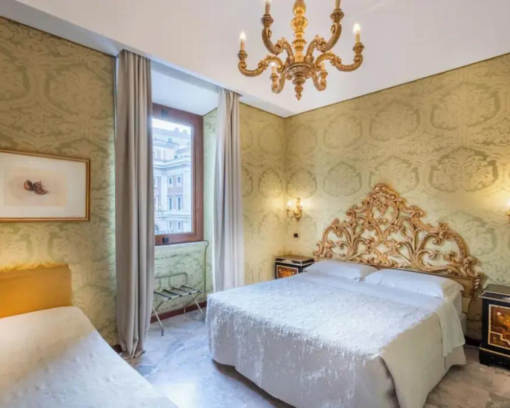 фото Des Epoques Hotel