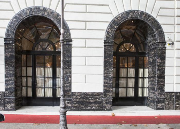 Des Epoques Hotel