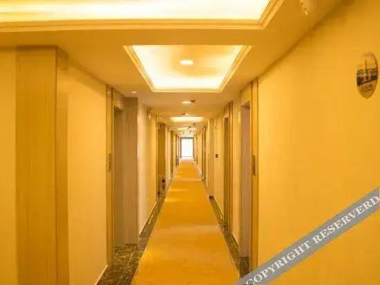 Super 8 Hotel (Huaiyuan Yudu Avenue)
