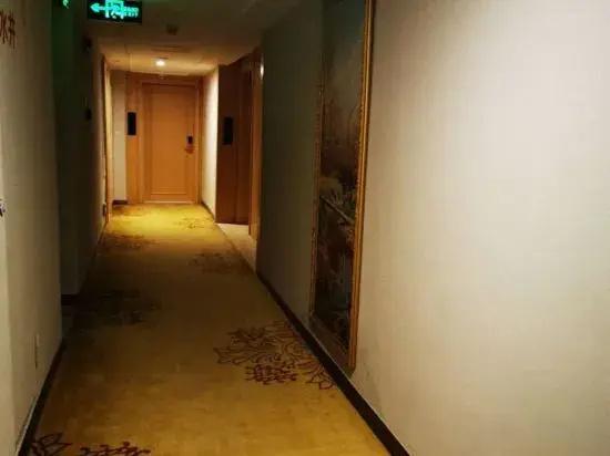 Vienna International Hotel (Bengbu City Gate)
