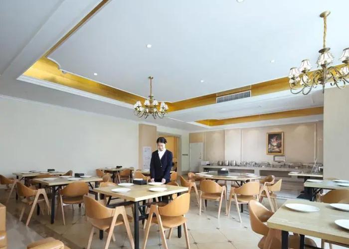 Vienna Hotel Anhui Bengbu South High-Speed Railway Station
