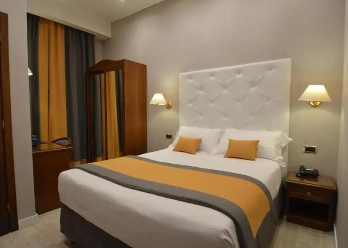 Hotel Montecarlo
