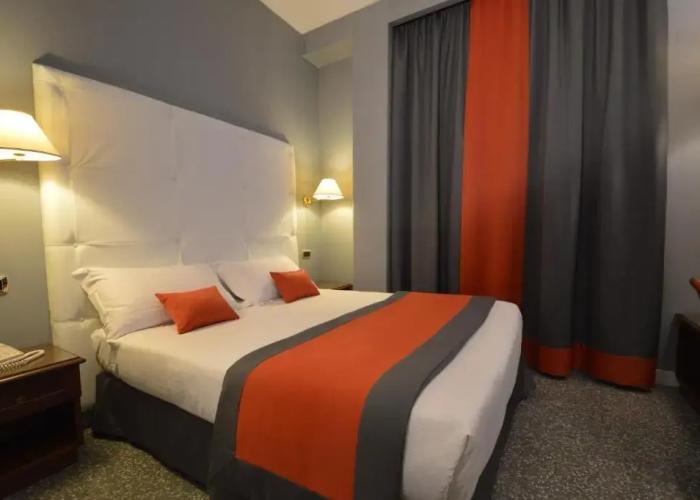 Hotel Montecarlo