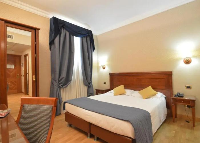 Hotel Montecarlo