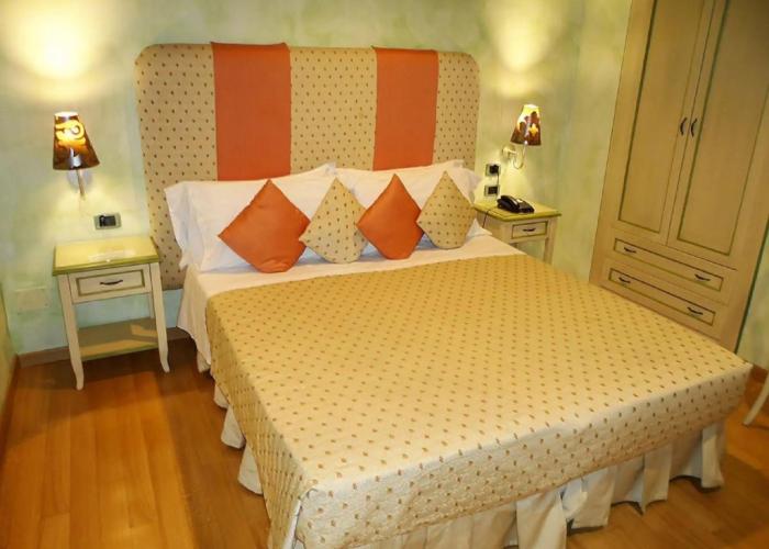 Condotti Rooms