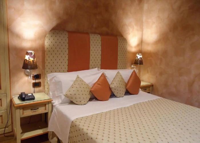 Condotti Rooms