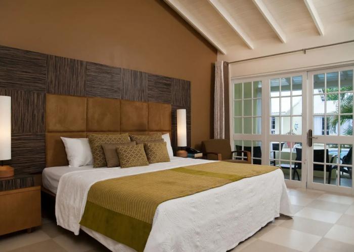 Island Inn All Inclusive Hotel
