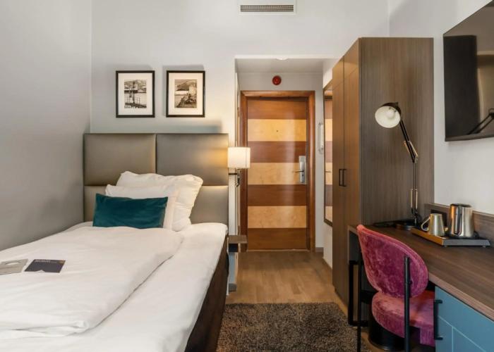 Clarion Hotel Admiral