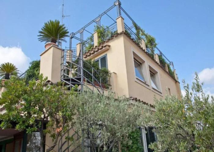 Rental in Rome Trevi Luxury Penthouse