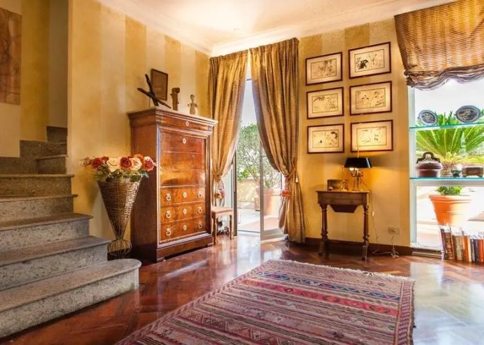 Rental in Rome Trevi Luxury Penthouse