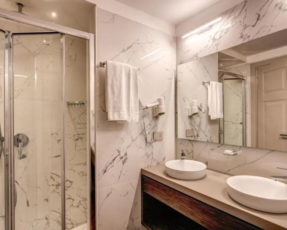 фото Hotel Al Manthia