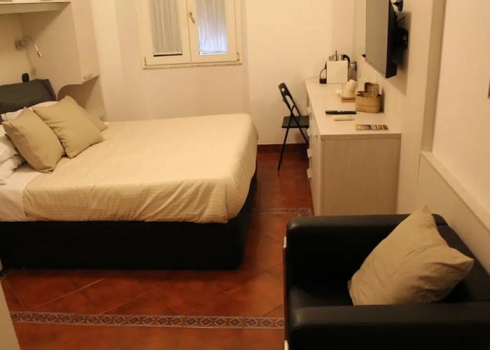 Andenis Tiber House
