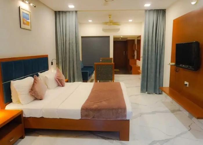 Hotel Aditya