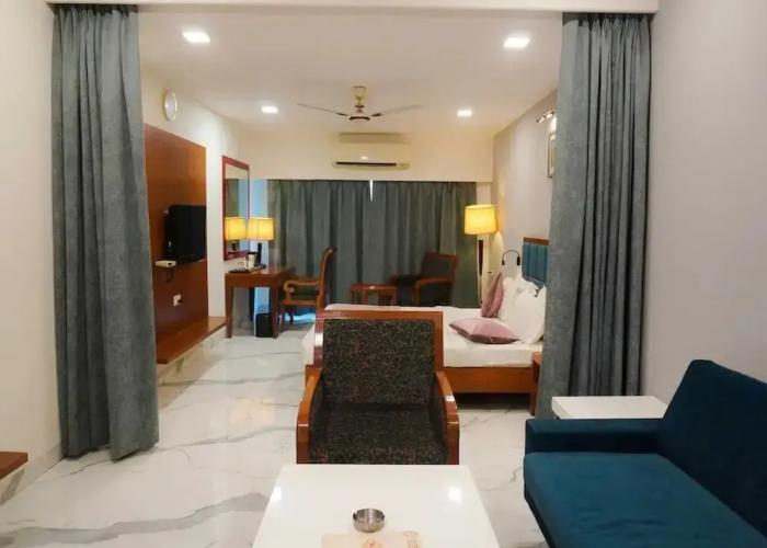 Hotel Aditya