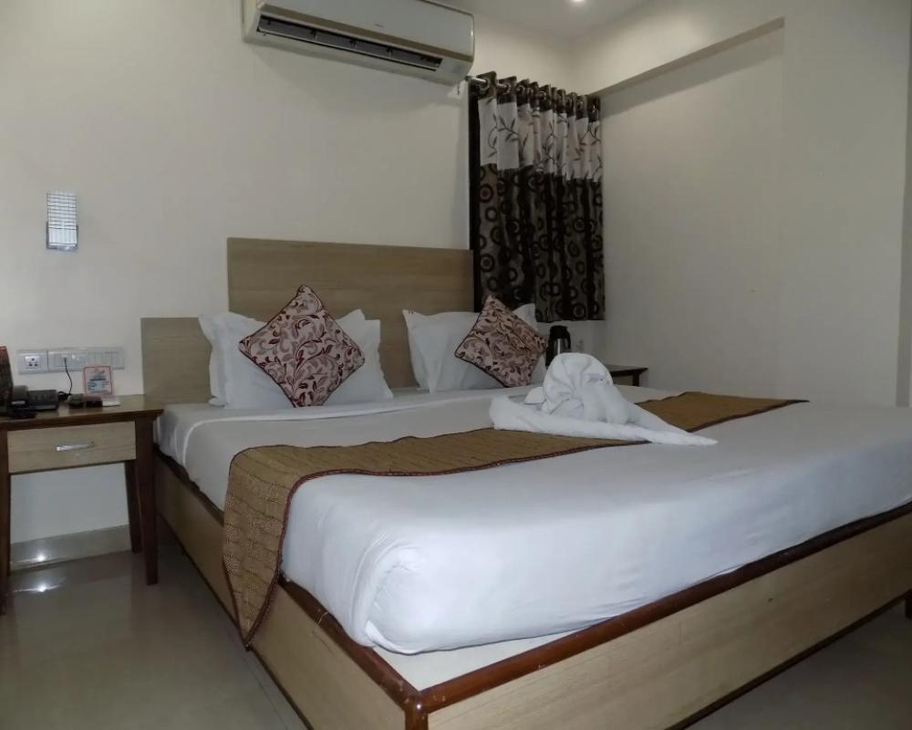 фото Hotel Simran