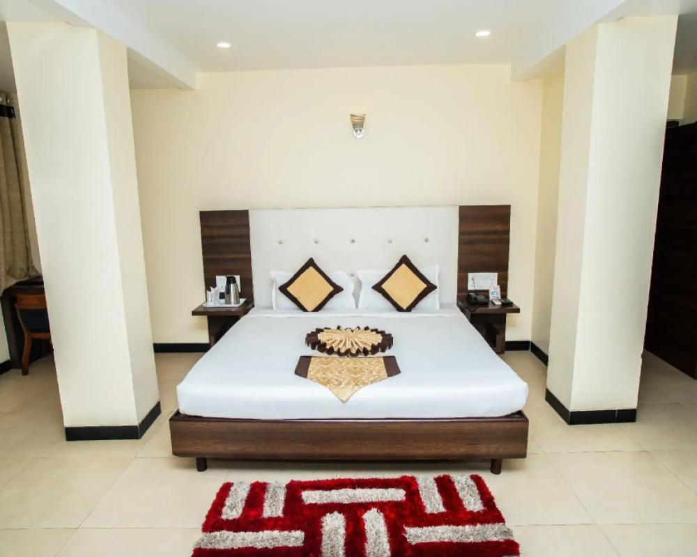 фото Hotel Simran
