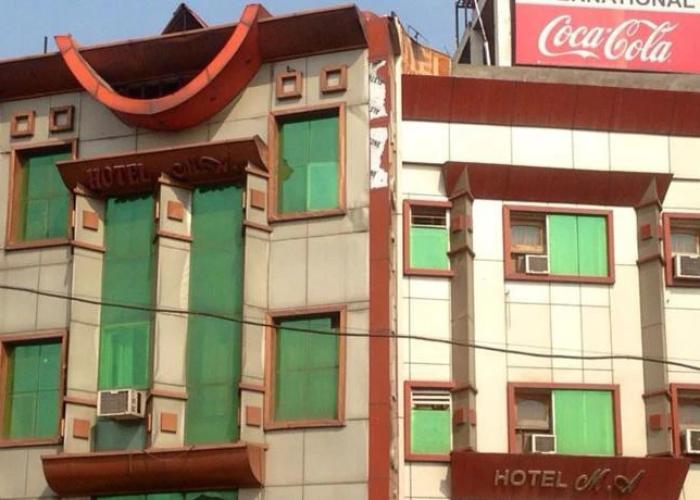 Hotel The Golden Oak Central by Citrus Prime