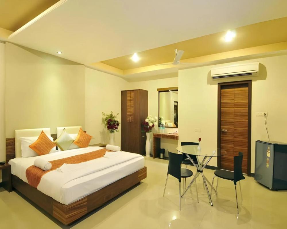 фото Hotel Simran Pride