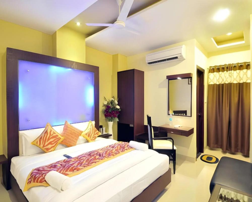 фото Hotel Simran Pride