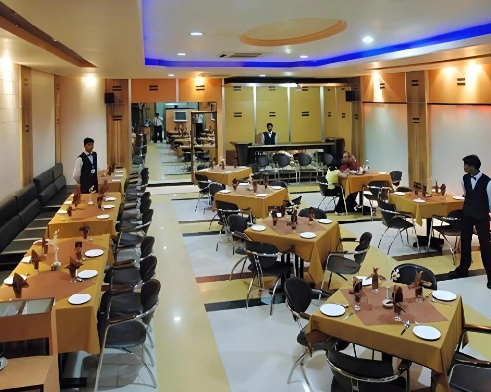 фото Hotel Simran Pride
