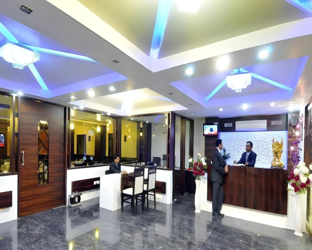 фото Hotel Simran Pride