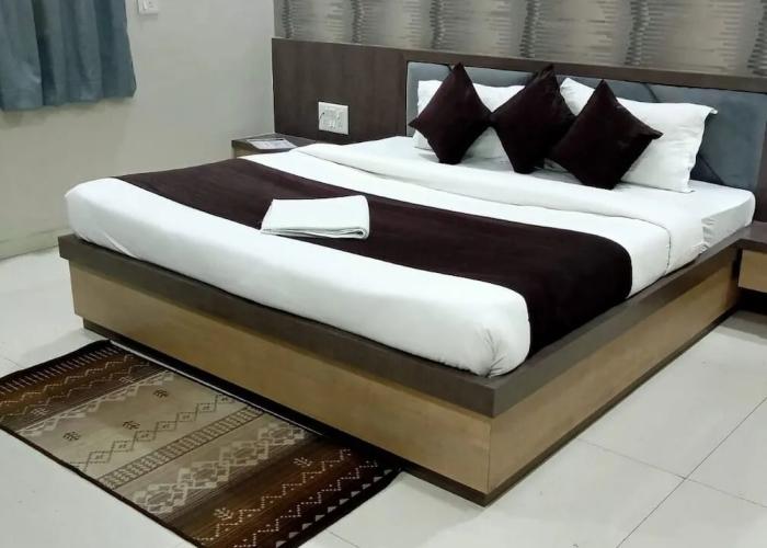 Hotel Grand Royal