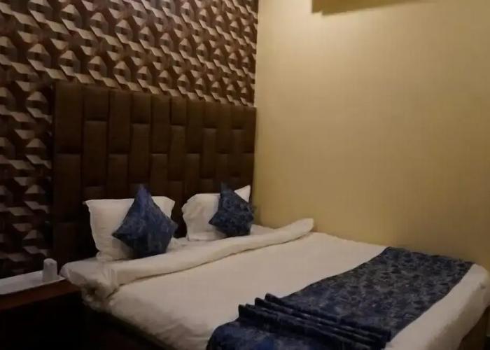 Orange Eye Resort