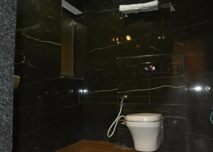 The Grand Neelam Hotel