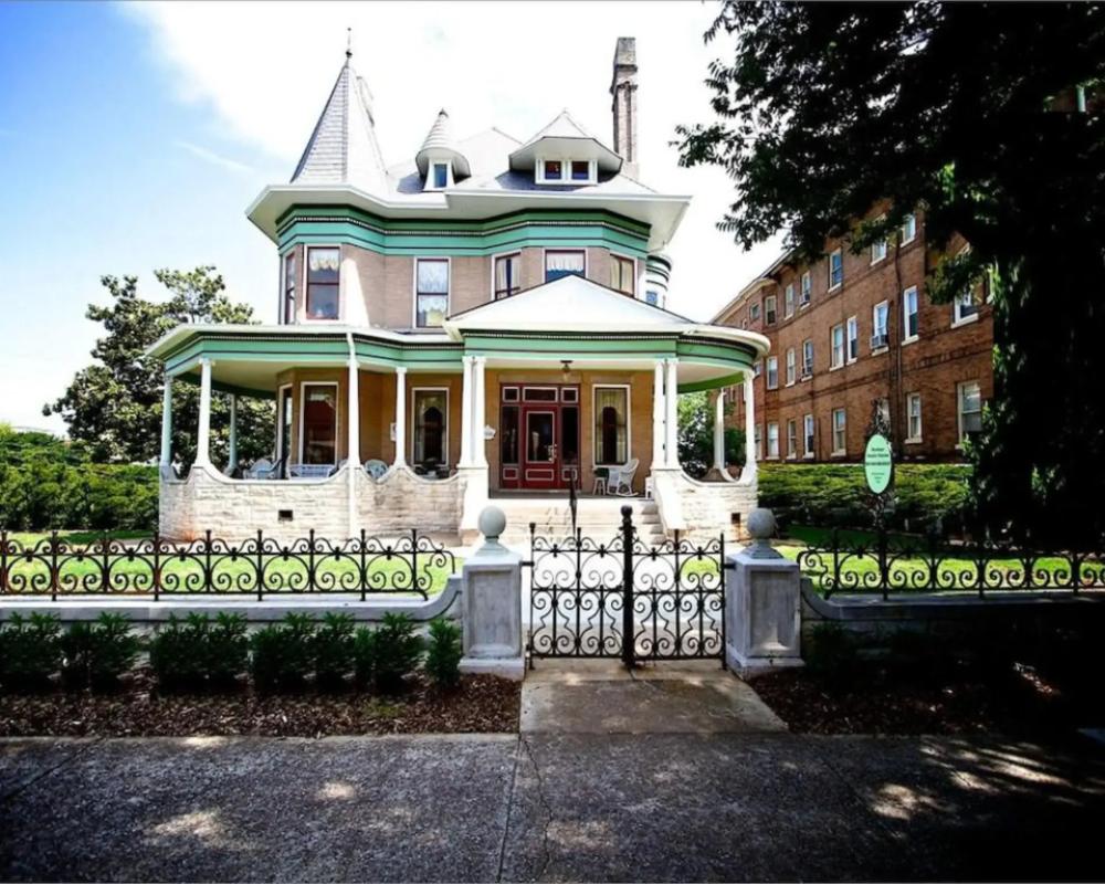 Hassinger Daniels Guest House