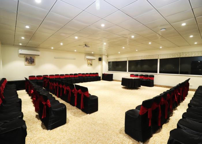 Hotel Rajhans Regent