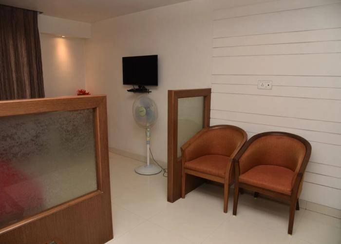 Hotel Rajhans Regent