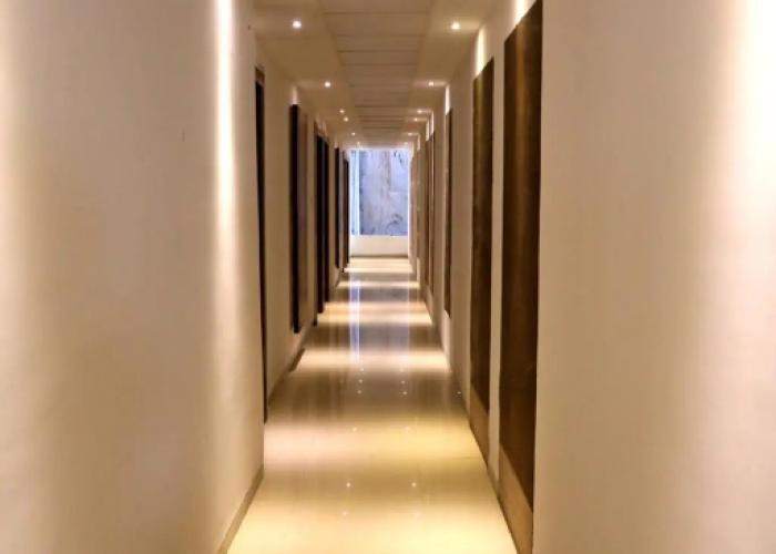 Hotel Adarsh Palace