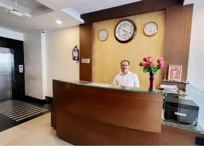 Shree Palace Hotel