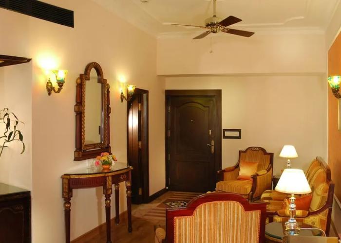 Noor-Us-Sabah Palace