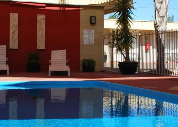 Desert Sand Motor Inn