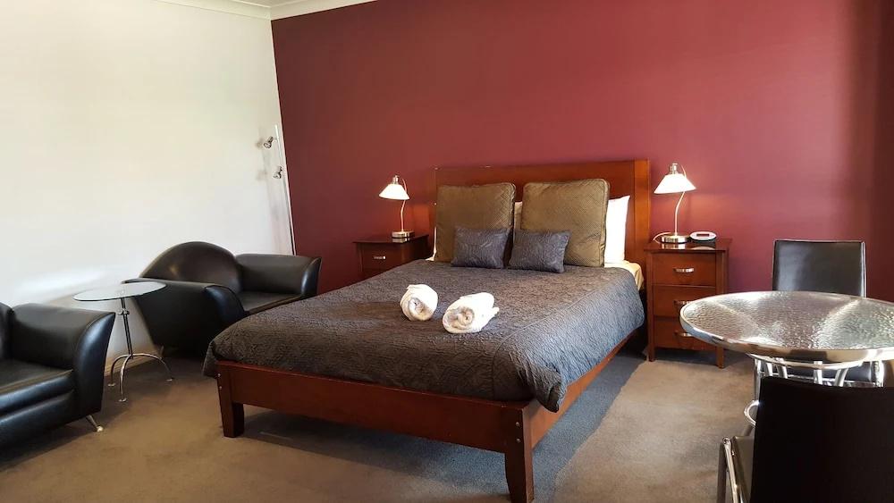 фото Gateway Motor Inn