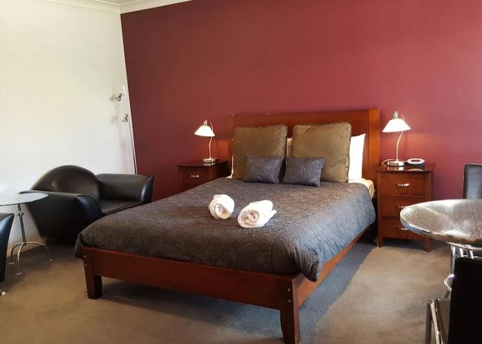 Gateway Motor Inn