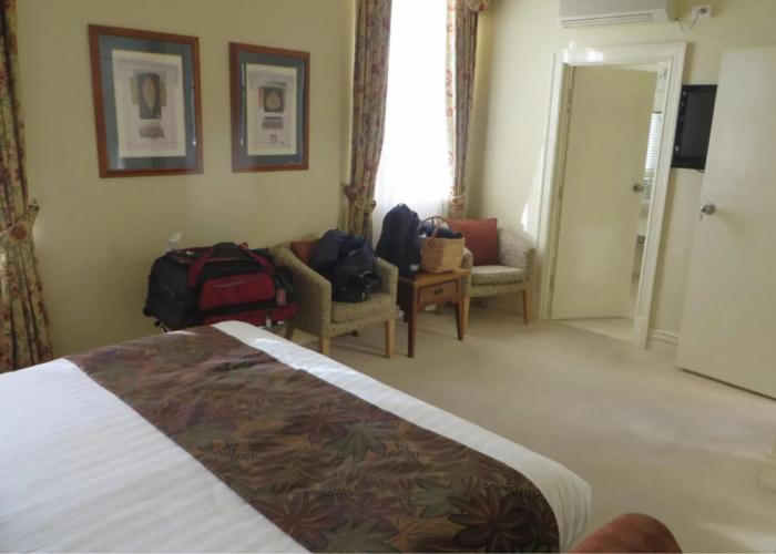 Royal Exchange Hotel