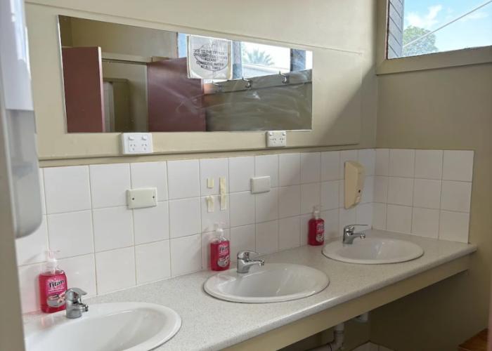Broken Hill Tourist Lodge