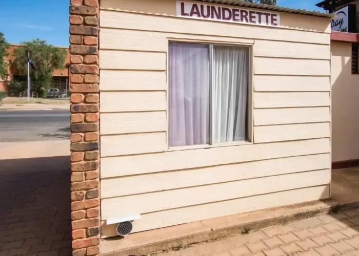 Daydream Motel and Apartments