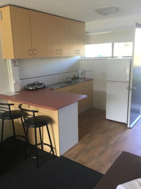 фото Bathurst Studio Apartments
